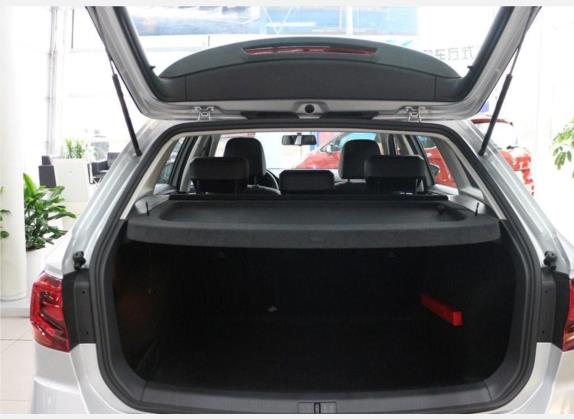 C-TREK蔚领 2017款 1.6L 手动豪华型 车厢座椅   后备厢