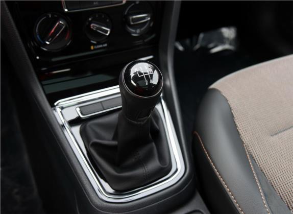 C-TREK蔚领 2018款 1.5L 手动舒适型 中控类   挡把