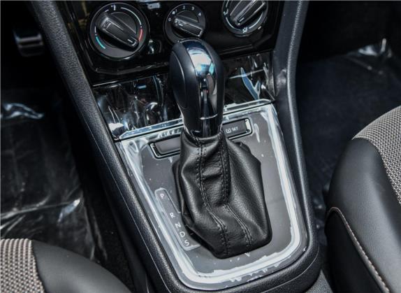 C-TREK蔚领 2018款 1.5L 自动舒适型 中控类   挡把