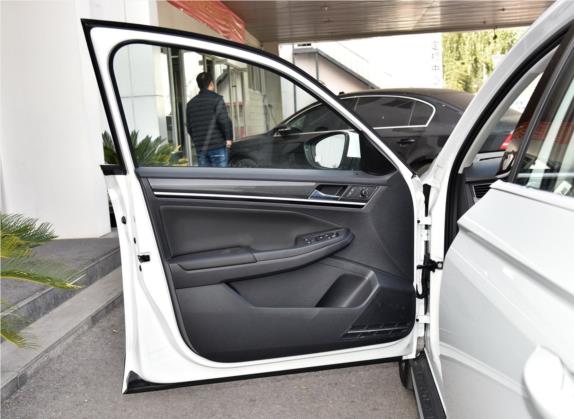 C-TREK蔚领 2018款 230TSI DSG豪华型 车厢座椅   前门板