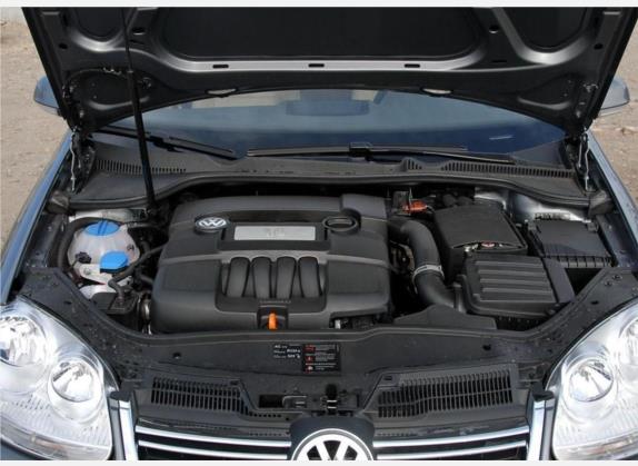 速腾 2009款 1.6L 手动舒适型 其他细节类   发动机舱