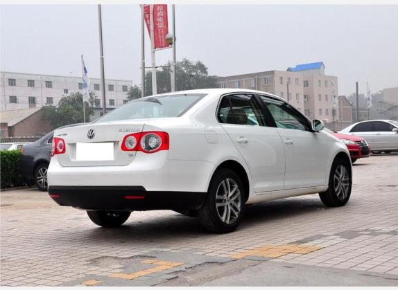 速腾 2009款 1.6L 手动时尚型 外观   斜后