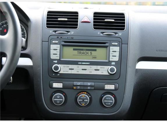 速腾 2010款 1.8TSI 自动冠军版 中控类   中控台