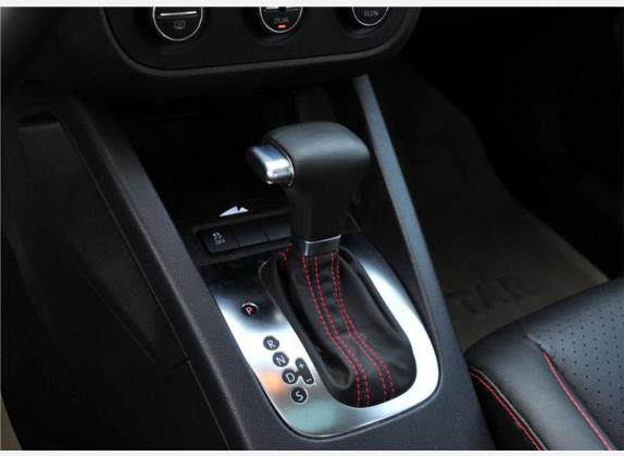 速腾 2010款 1.8TSI 自动冠军版 中控类   挡把