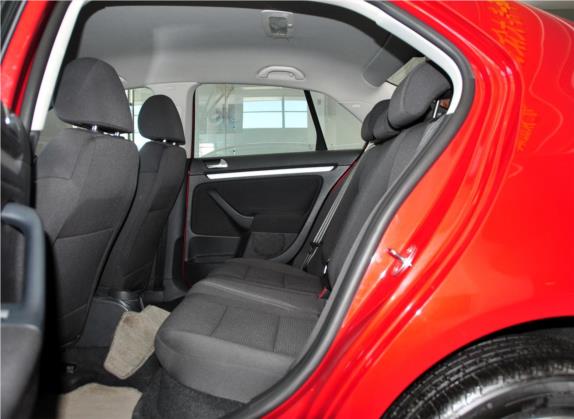 速腾 2011款 1.6L 手动时尚型 车厢座椅   后排空间