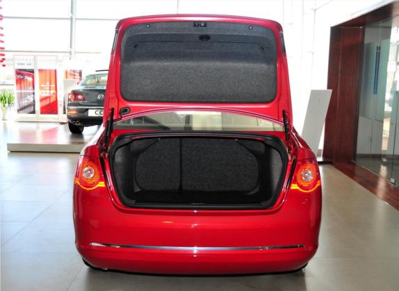 速腾 2011款 1.6L 手动时尚型 车厢座椅   后备厢