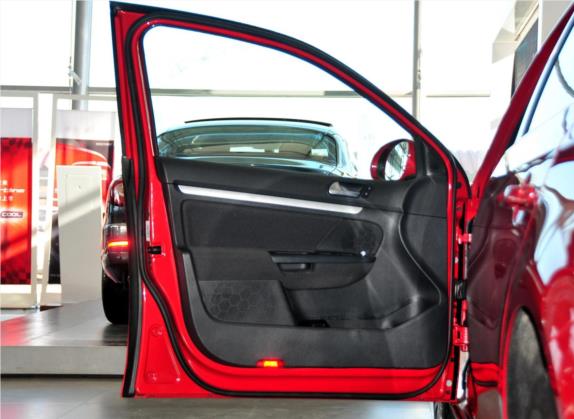 速腾 2011款 1.6L 手动时尚型 车厢座椅   前门板