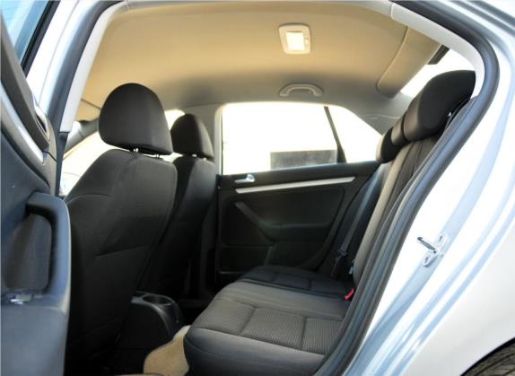 速腾 2011款 1.6L 自动时尚型 车厢座椅   后排空间