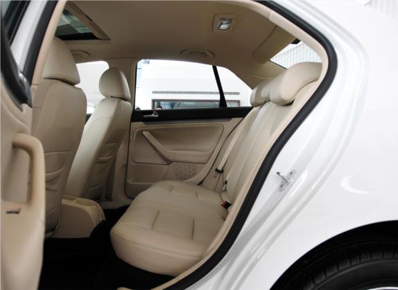 速腾 2011款 1.6L 手动舒适型 车厢座椅   后排空间