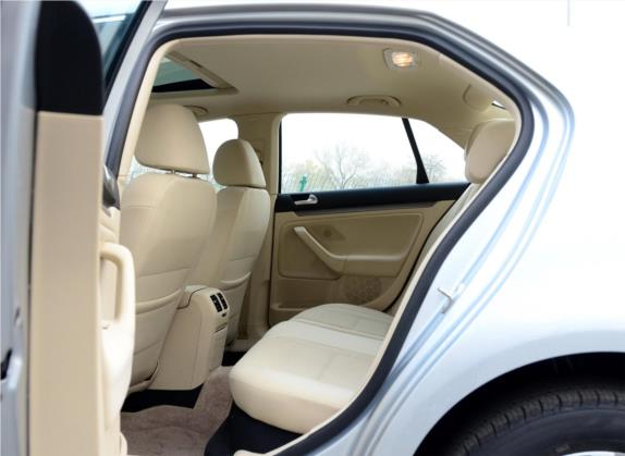速腾 2011款 1.4TSI 自动技术型 车厢座椅   后排空间