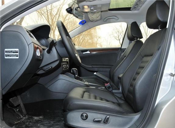 速腾 2012款 1.8TSI 自动旗舰版 车厢座椅   前排空间