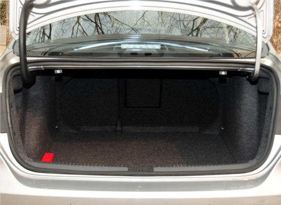 速腾 2012款 1.8TSI 自动旗舰版 车厢座椅   后备厢