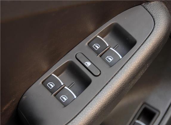 速腾 2012款 1.8TSI 自动旗舰版 车厢座椅   门窗控制