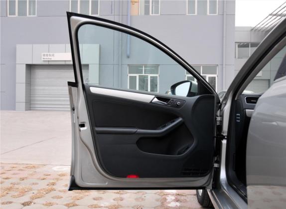 速腾 2012款 1.4TSI 自动豪华型 车厢座椅   前门板