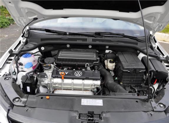 速腾 2012款 1.6L 自动舒适型 其他细节类   发动机舱