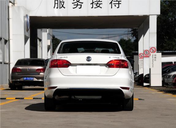 速腾 2012款 1.6L 手动舒适型 外观   正后