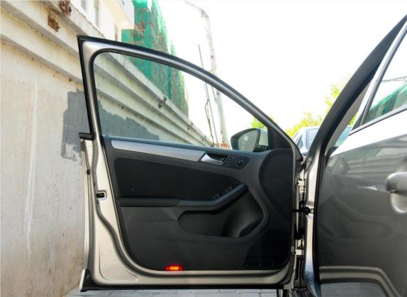 速腾 2012款 1.4TSI 自动时尚型 车厢座椅   前门板