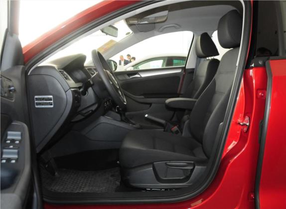 速腾 2014款 1.6L 自动时尚型 车厢座椅   前排空间