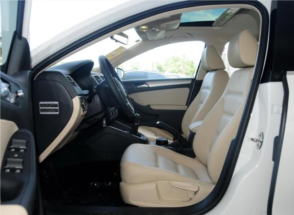 速腾 2014款 1.6L 手动舒适型 车厢座椅   前排空间