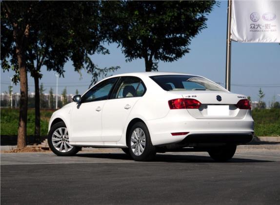 速腾 2014款 1.6L 手动舒适型 外观   斜后