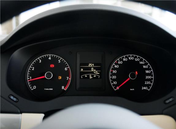 速腾 2014款 1.6L 手动舒适型 中控类   仪表盘