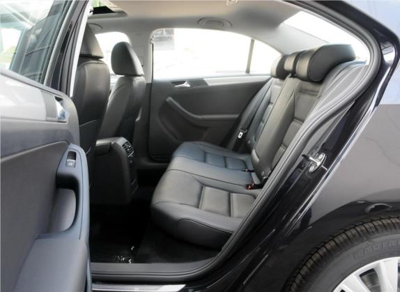 速腾 2014款 1.6L 自动舒适型 车厢座椅   后排空间