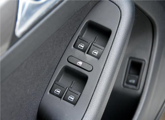 速腾 2014款 1.4TSI 手动时尚型 车厢座椅   门窗控制
