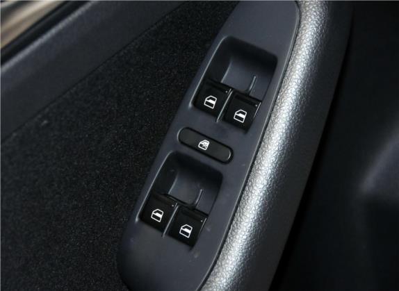 速腾 2014款 1.4TSI 自动时尚型 车厢座椅   门窗控制