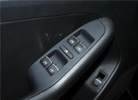 速腾 2014款 1.4TSI 自动旗舰版 车厢座椅   门窗控制