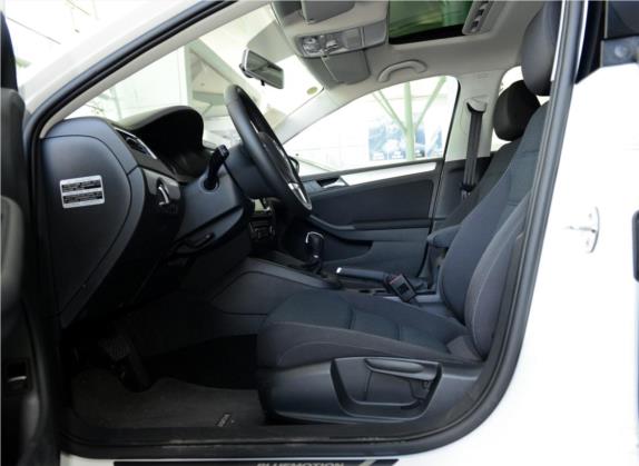 速腾 2014款 1.4TSI 蓝驱版 车厢座椅   前排空间