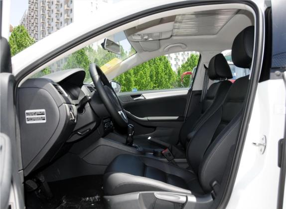 速腾 2014款 改款 1.4TSI 手动豪华型 车厢座椅   前排空间