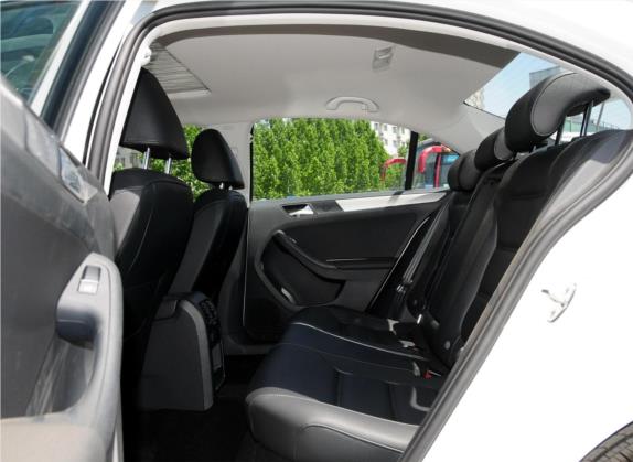 速腾 2014款 改款 1.4TSI 手动豪华型 车厢座椅   后排空间