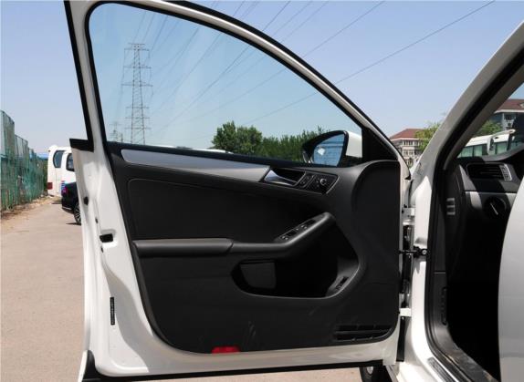 速腾 2014款 改款 1.4TSI 手动豪华型 车厢座椅   前门板
