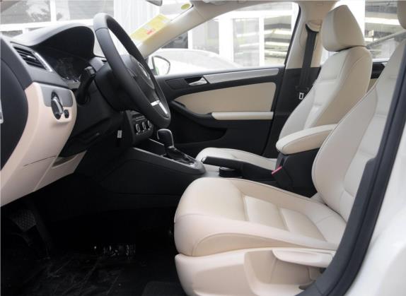 速腾 2014款 改款 1.6L 自动舒适型 车厢座椅   前排空间