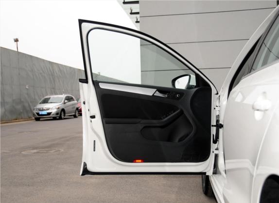 速腾 2014款 改款 1.4TSI 蓝驱版 车厢座椅   前门板