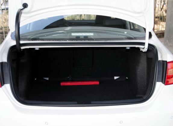 速腾 2014款 改款 1.4TSI 自动旗舰版 车厢座椅   后备厢