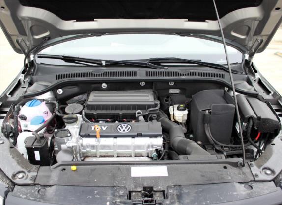 速腾 2014款 改款 1.6L 手动领先型 其他细节类   发动机舱