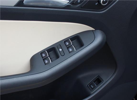 速腾 2014款 改款 1.4TSI 自动精英型 车厢座椅   门窗控制