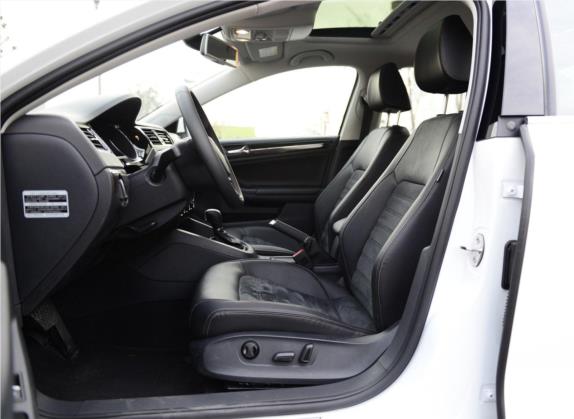 速腾 2015款 280TSI 自动旗舰型 车厢座椅   前排空间