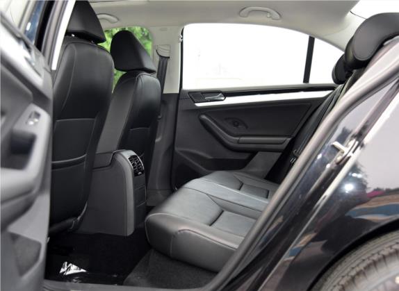 速腾 2015款 230TSI 手动舒适型 车厢座椅   后排空间
