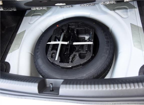 速腾 2015款 1.6L 手动舒适型 其他细节类   备胎