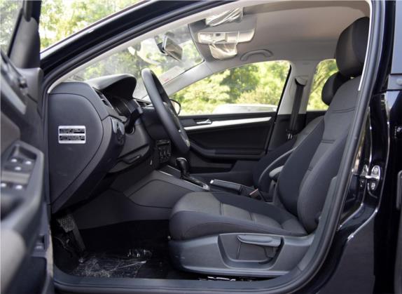 速腾 2015款 1.6L 自动时尚型 车厢座椅   前排空间
