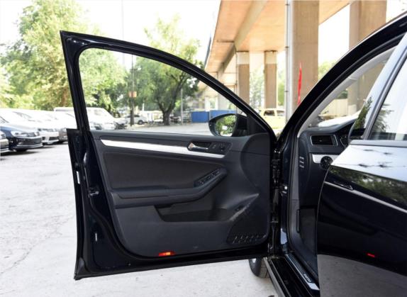 速腾 2015款 1.6L 自动时尚型 车厢座椅   前门板