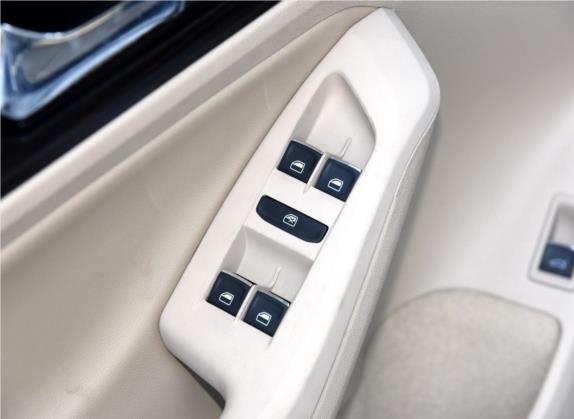 速腾 2015款 230TSI 自动豪华型 车厢座椅   门窗控制
