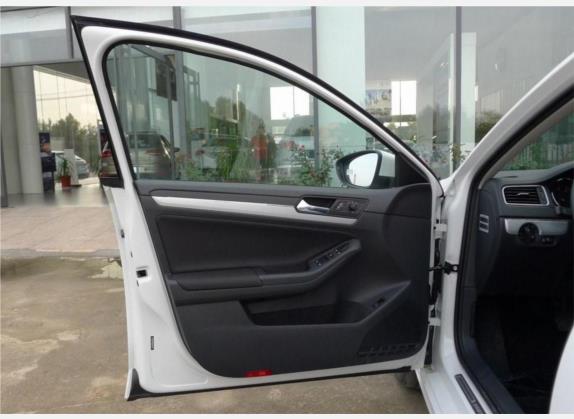 速腾 2017款 1.6L 自动时尚型 车厢座椅   前门板