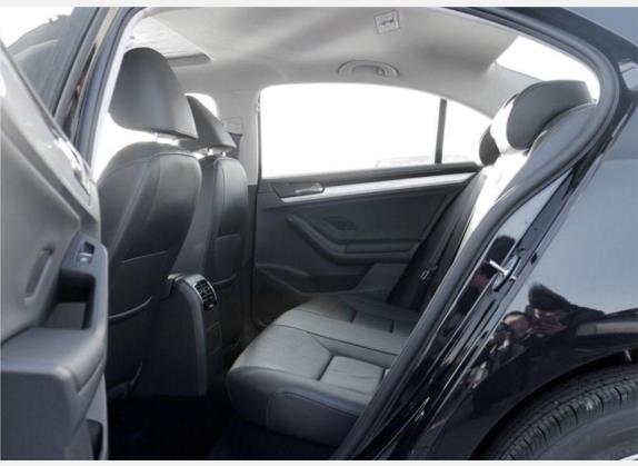 速腾 2017款 230TSI 手动舒适型 车厢座椅   后排空间