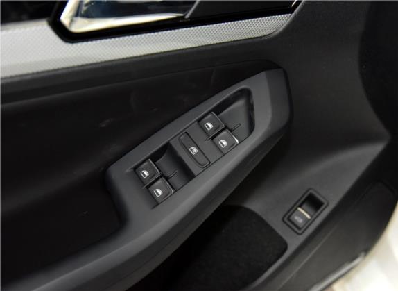 速腾 2017款 180TSI 自动领先型 车厢座椅   门窗控制
