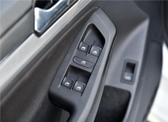 速腾 2018款 1.6L 手动时尚型 车厢座椅   门窗控制
