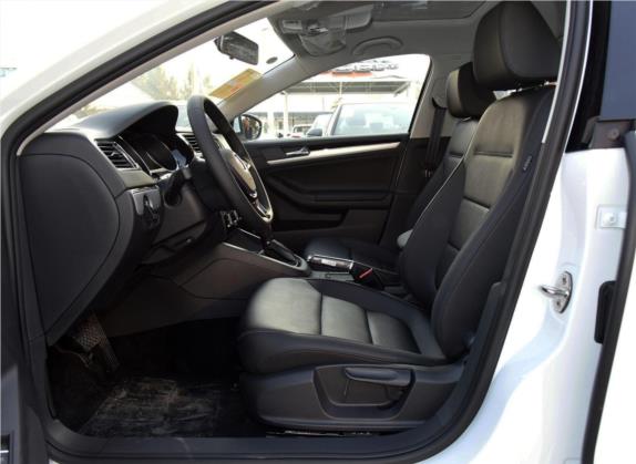 速腾 2018款 280TSI DSG舒适型 车厢座椅   前排空间