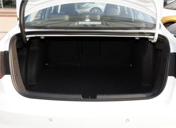 速腾 2018款 280TSI DSG舒适型 车厢座椅   后备厢